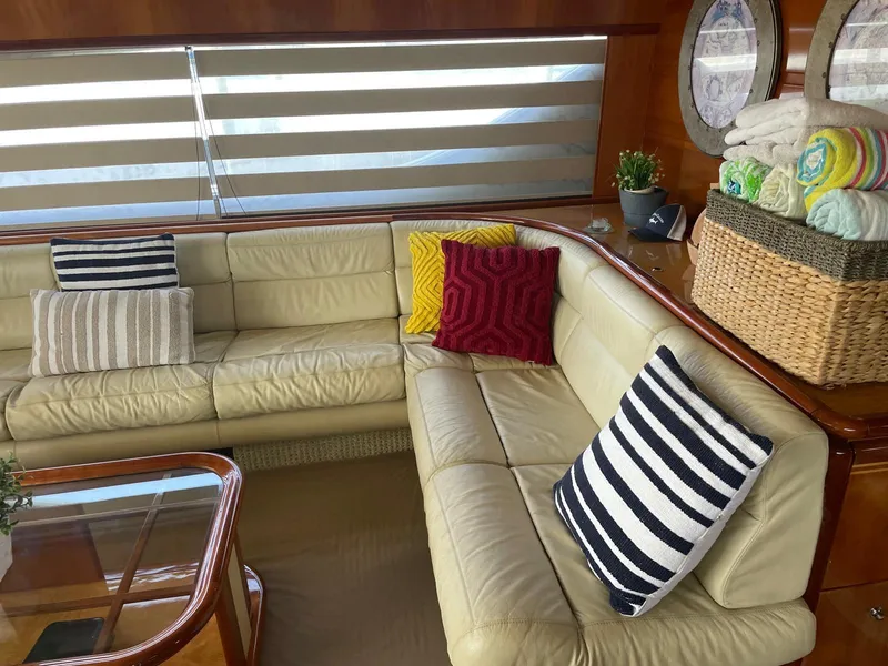 2003 Ferretti Yachts 810 RPH
