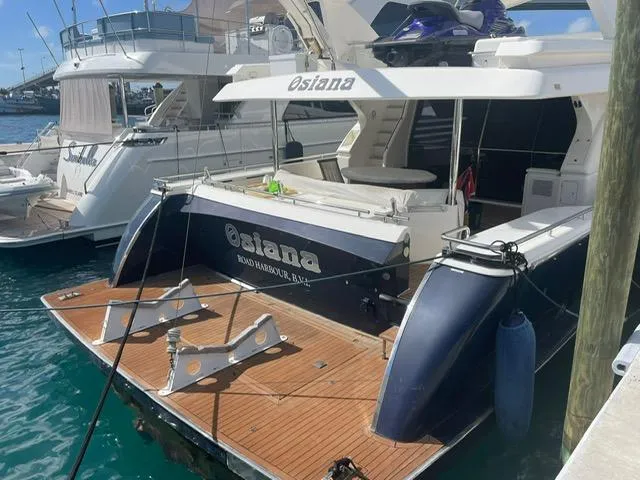 2003 Ferretti Yachts 810 RPH