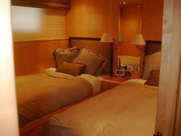 1999 Baglietto/Trident Motor Yacht