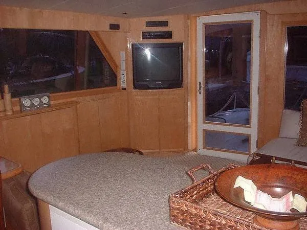 2000 Bertram 54