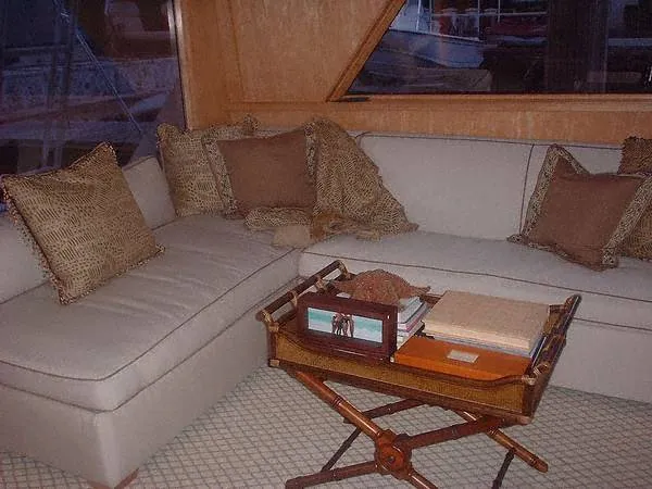 2000 Bertram 54