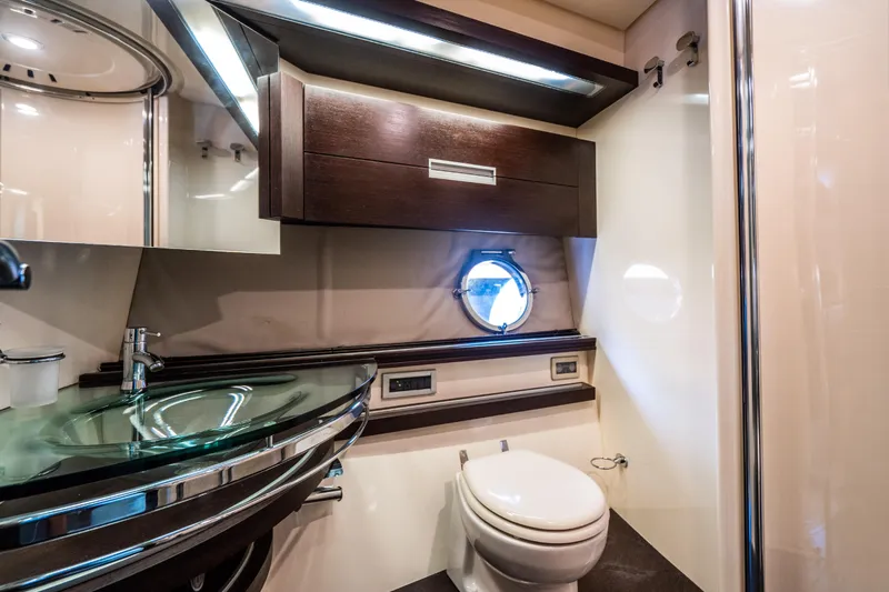 2005 Azimut Sport
