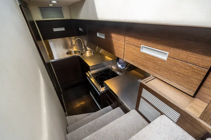2005 Azimut Sport