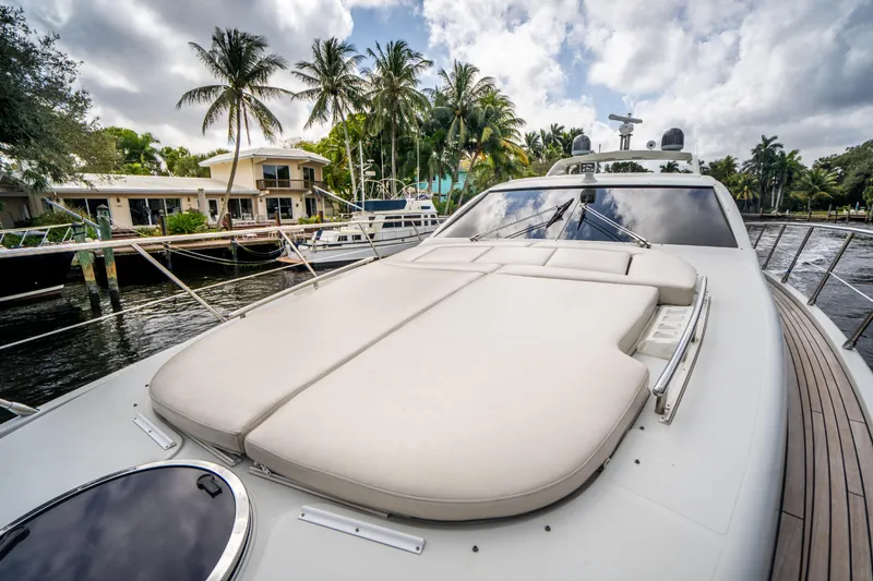 2005 Azimut Sport