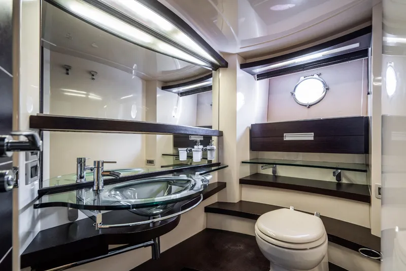 2005 Azimut Sport