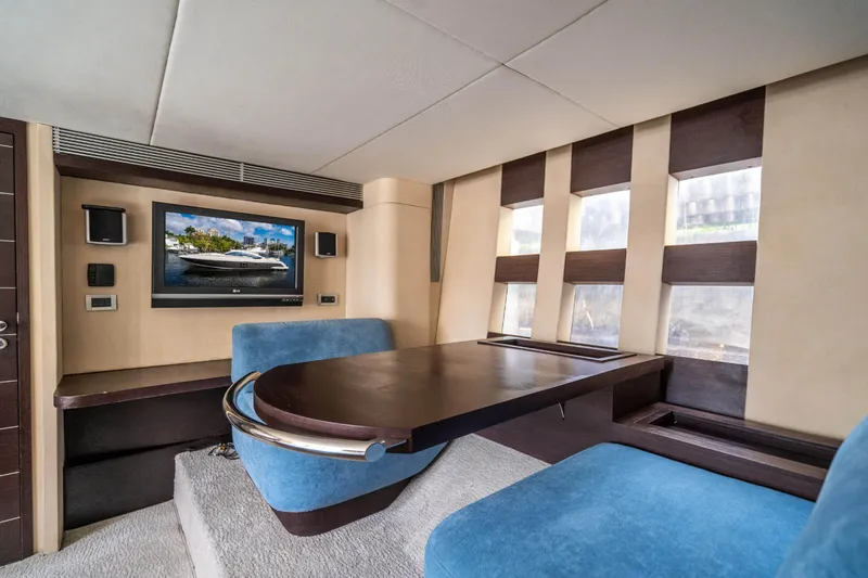 2005 Azimut Sport