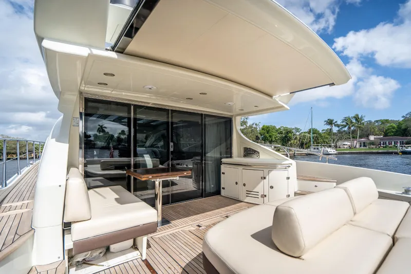 2005 Azimut Sport