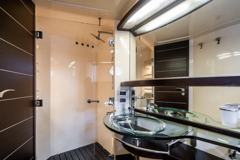 2005 Azimut Sport