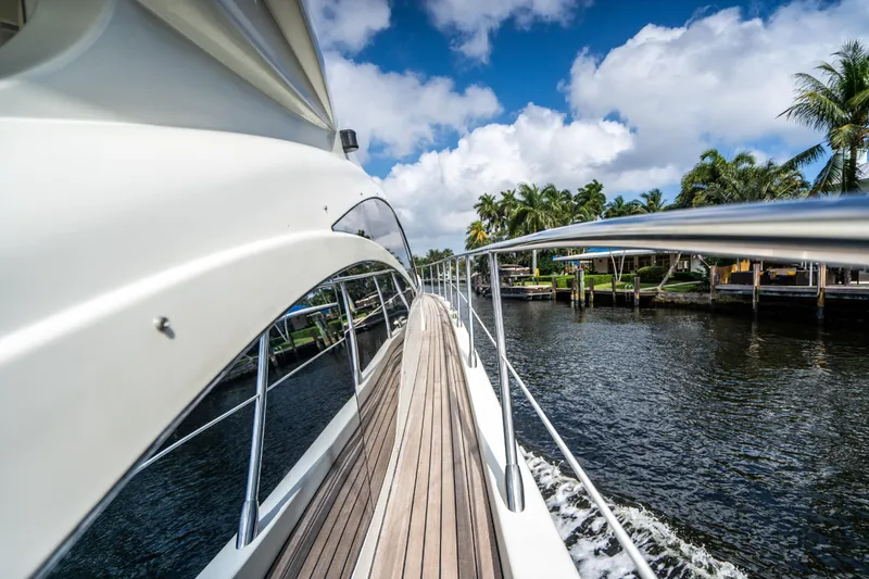 2005 Azimut Sport