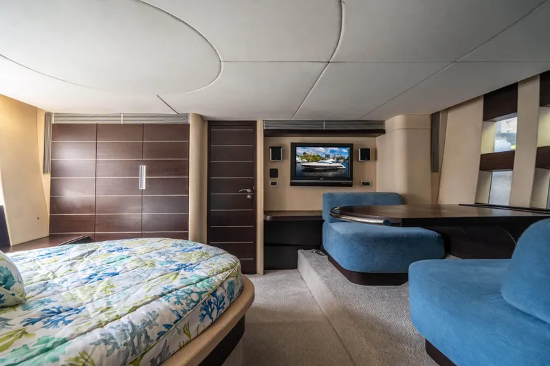 2005 Azimut Sport