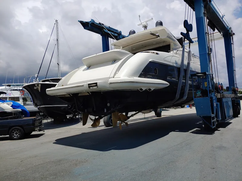 2005 Azimut Sport