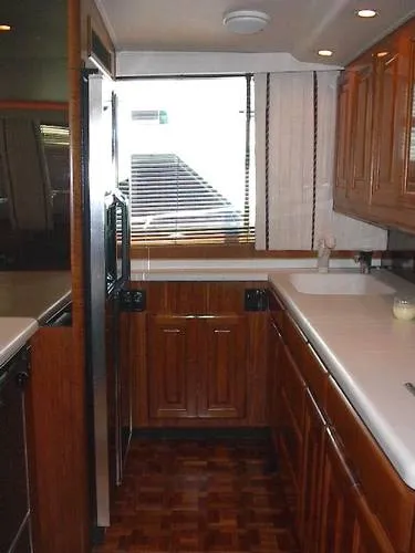 1996 Viking Enclosed Flybridge