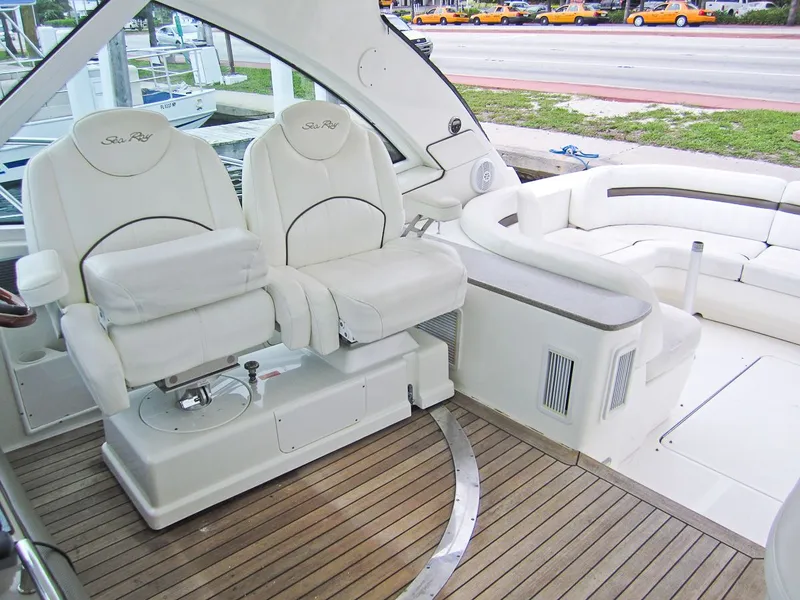 2006 Sea Ray DA Sundancer