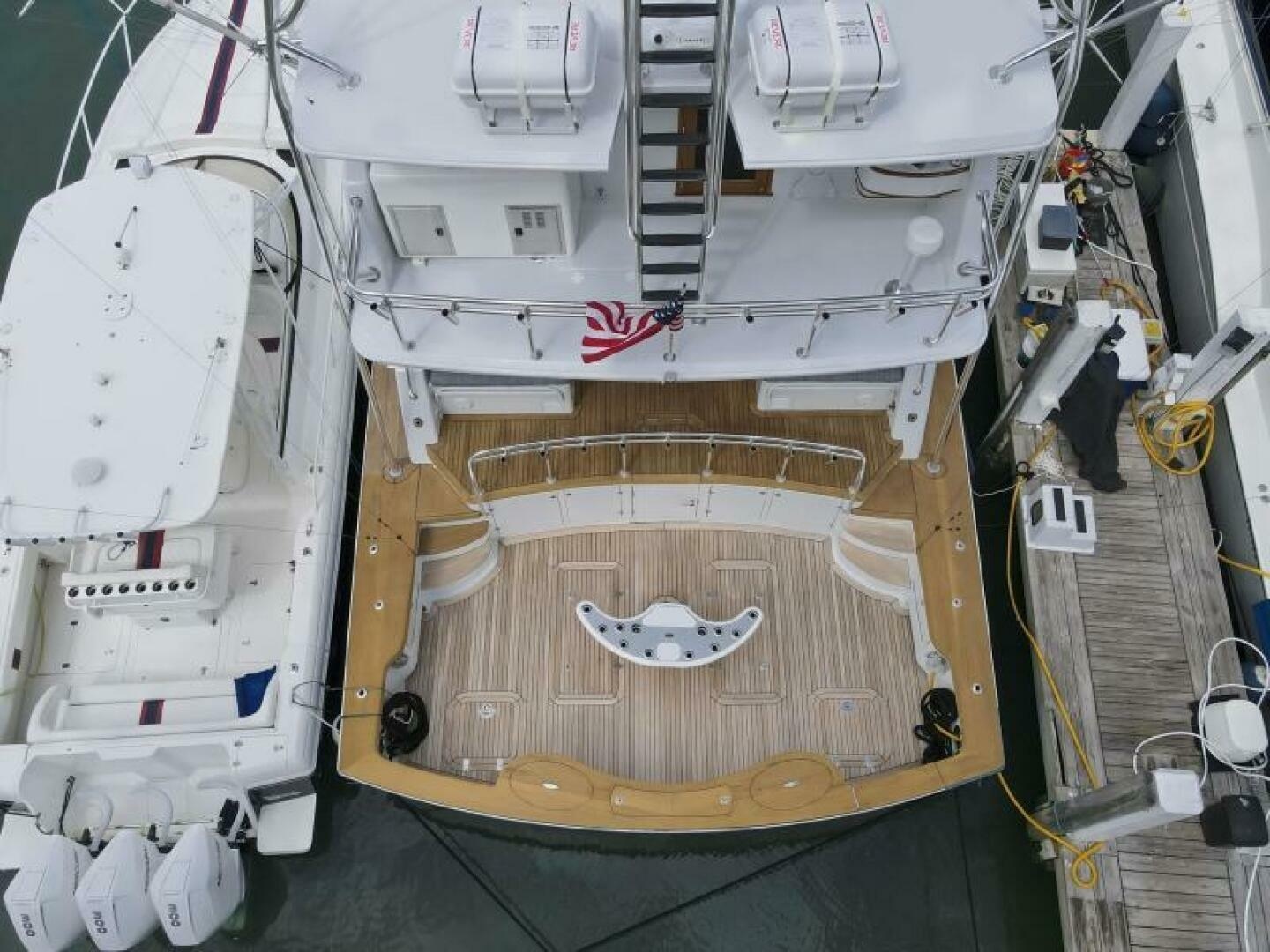 2005 Sea Force IX Enclosed Flybridge