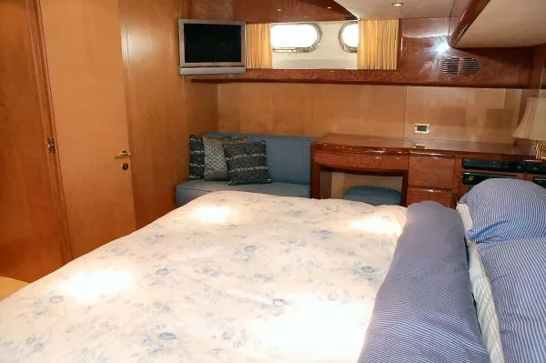 1997 Maiora Flybridge Motoryacht