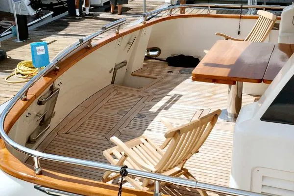 1997 Maiora Flybridge Motoryacht