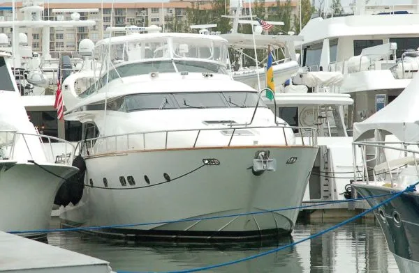 1997 Maiora Flybridge Motoryacht