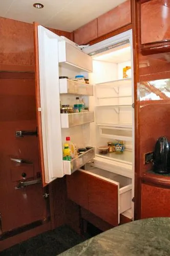 1997 Maiora Flybridge Motoryacht