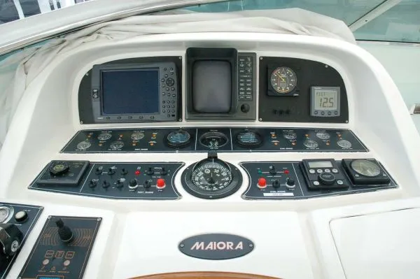 1997 Maiora Flybridge Motoryacht