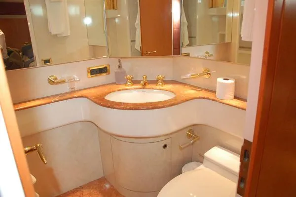 1997 Maiora Flybridge Motoryacht