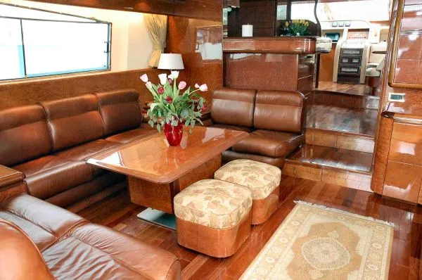 1997 Maiora Flybridge Motoryacht