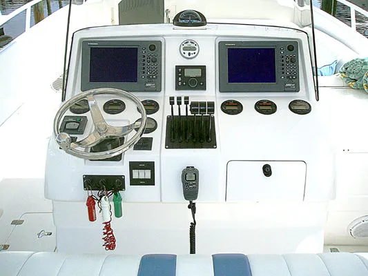 2005 Intrepid 377 Cuddy