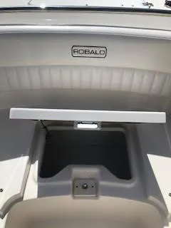 2013 Robalo R247 Dual Console