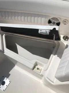 2013 Robalo R247 Dual Console