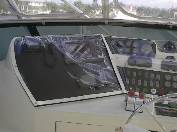 1993 Hatteras Open Bridge STABILIZED Convertible