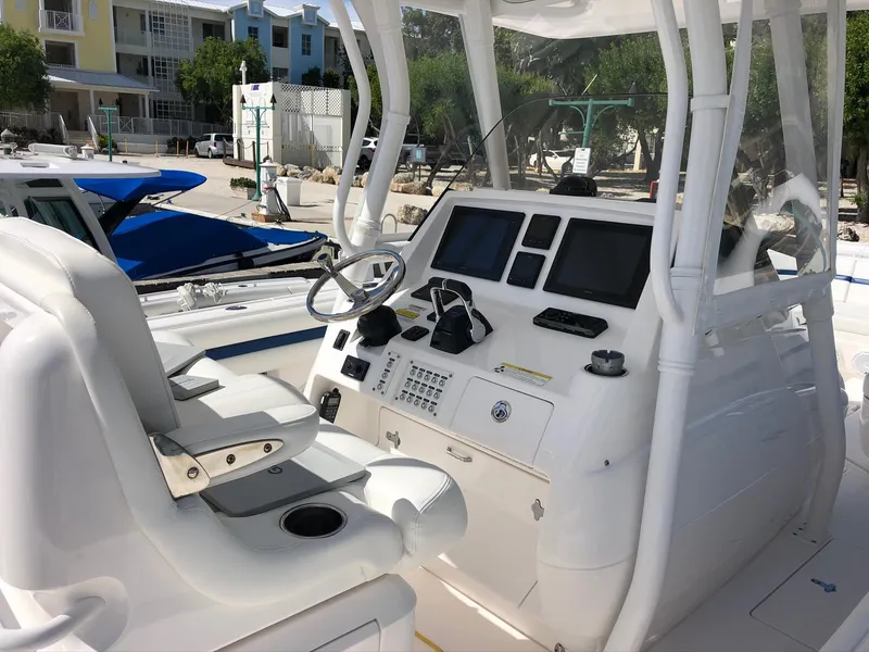 2015 Intrepid 327 Center Console