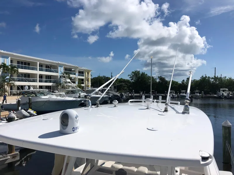 2015 Intrepid 327 Center Console