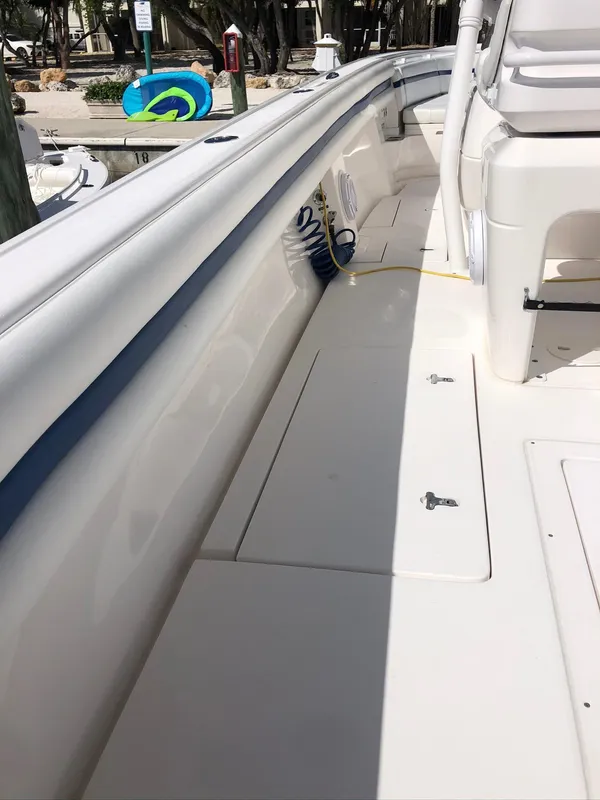 2015 Intrepid 327 Center Console