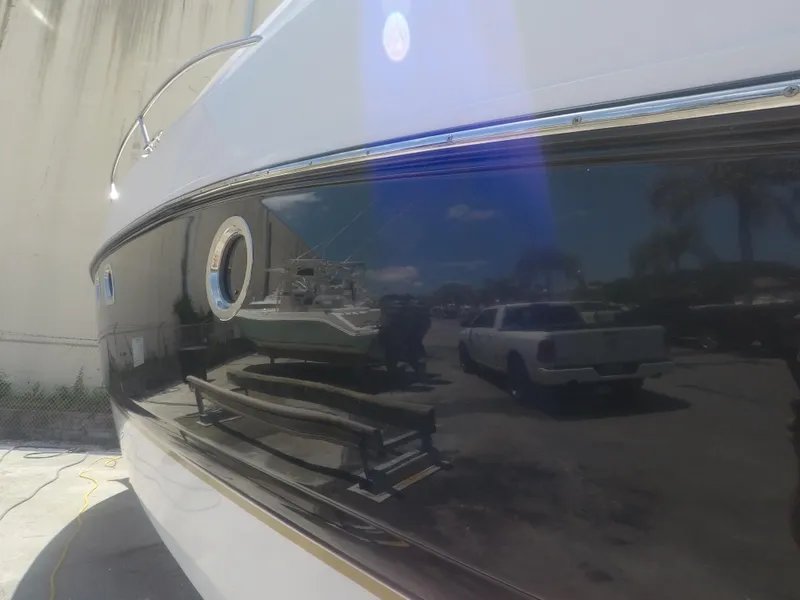 2012 Rinker 310 Express Cruiser