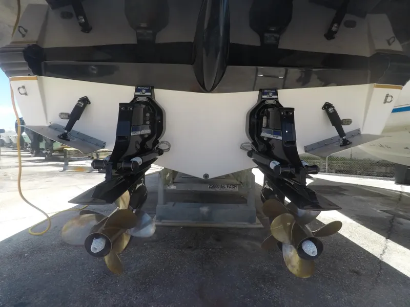 2012 Rinker 310 Express Cruiser