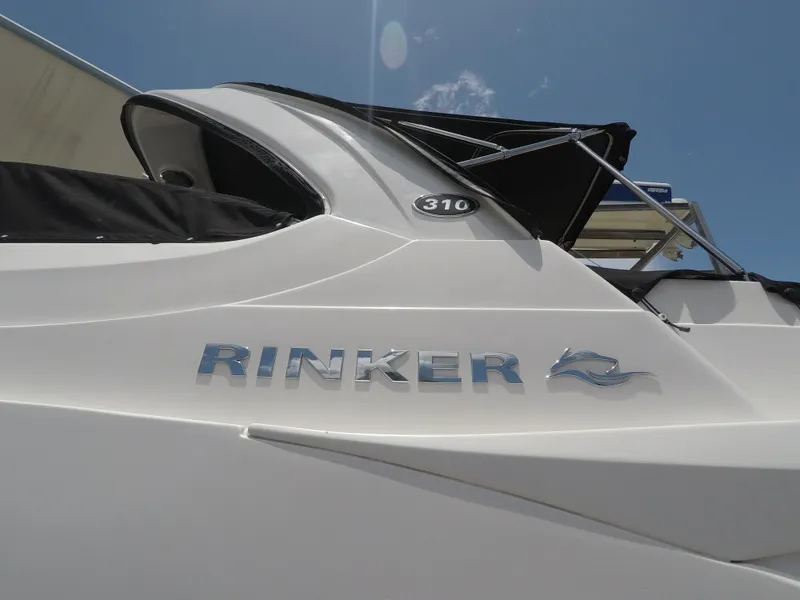 2012 Rinker 310 Express Cruiser