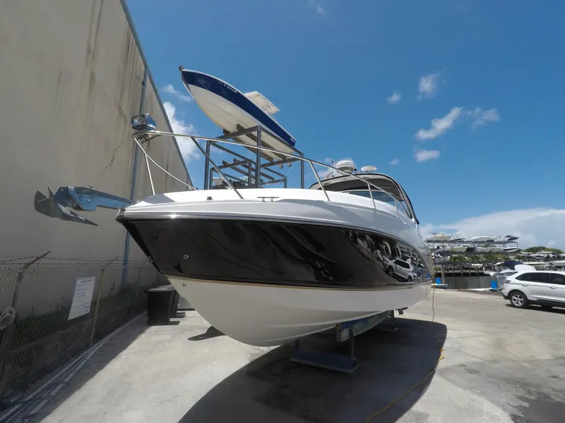 2012 Rinker 310 Express Cruiser