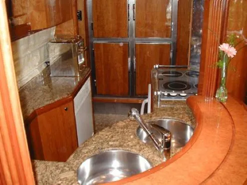 2000 Azimut Ultra