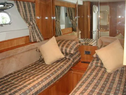 2000 Azimut Ultra