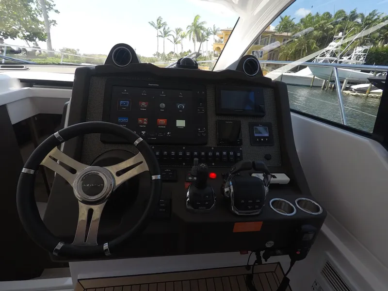2018 Azimut Atlantis 43
