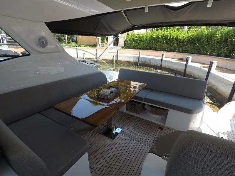2018 Azimut Atlantis 43