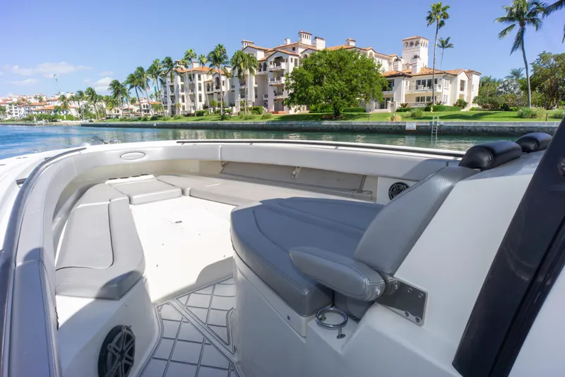 2017 Hydra-Sports 4200 Siesta