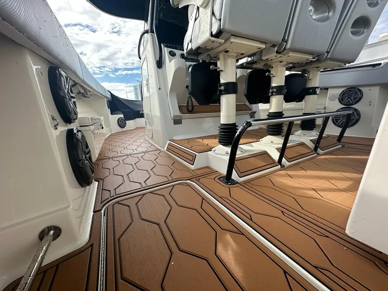 2017 Hydra-Sports 4200 Siesta