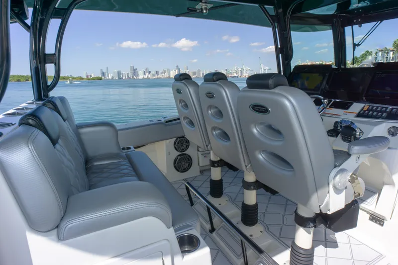 2017 Hydra-Sports 4200 Siesta