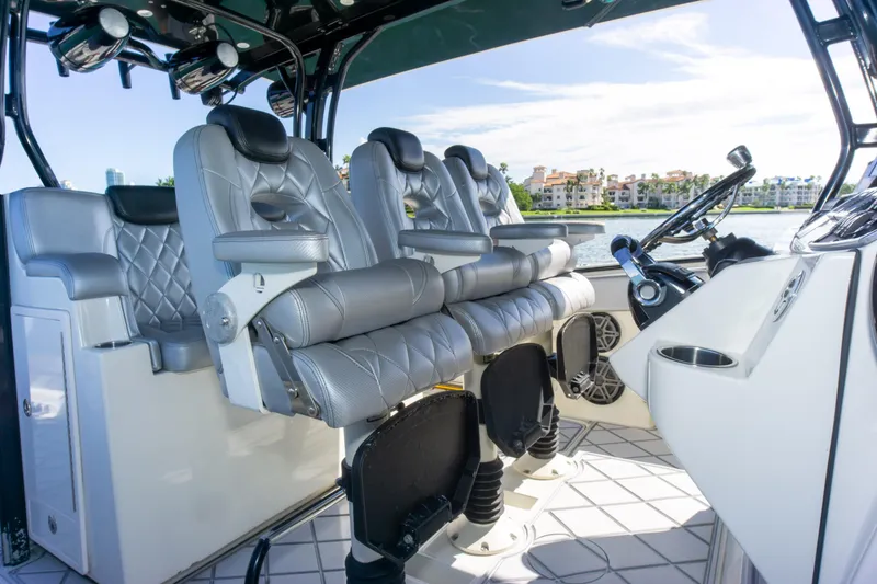 2017 Hydra-Sports 4200 Siesta