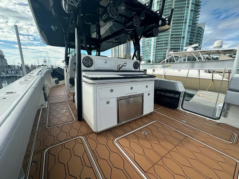 2017 Hydra-Sports 4200 Siesta