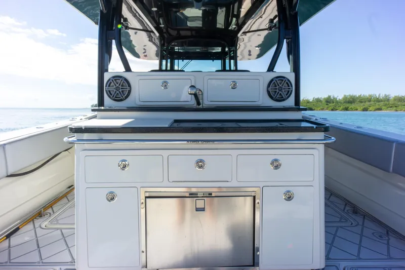 2017 Hydra-Sports 4200 Siesta