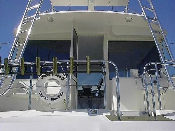 1990 Hatteras Enclosed Flybridge