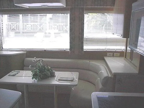 1990 Hatteras Enclosed Flybridge