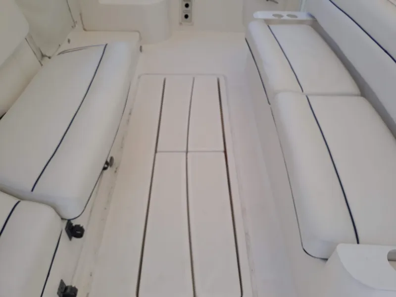 2003 Tiara Yachts 4400 Sovran