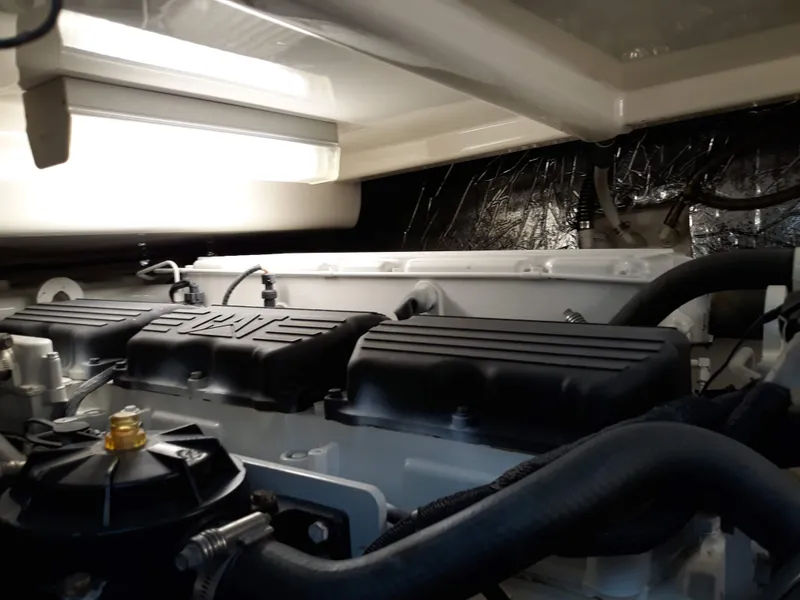 2003 Tiara Yachts 4400 Sovran